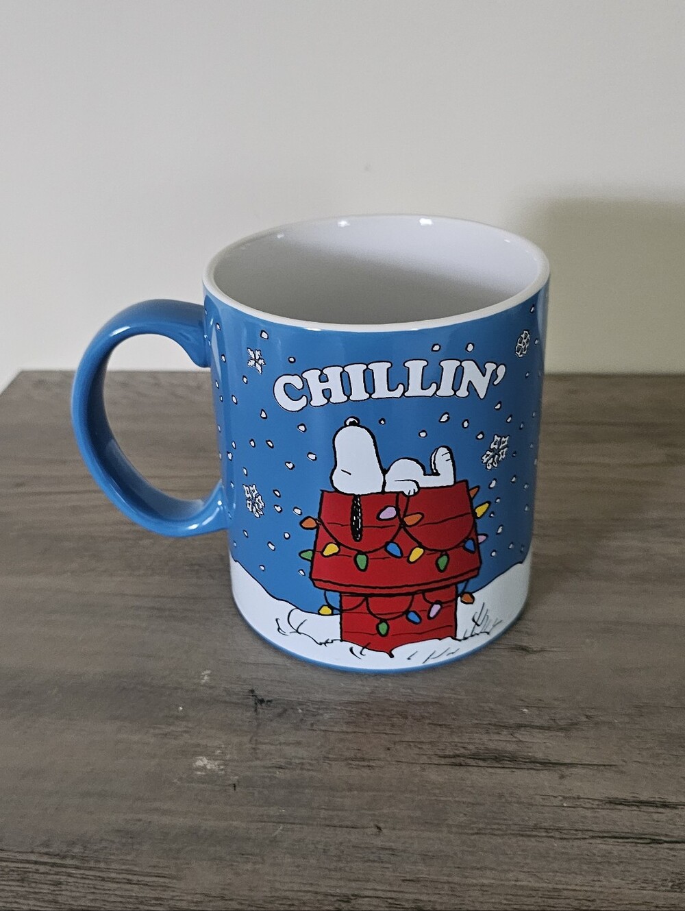 Snoopy Chillin Christmas Mug Lights Snow Blue White Red Holiday Cup